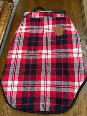 Canada Pooch Reversible Quilted Black or red plaid Dog Vest - Size 14.